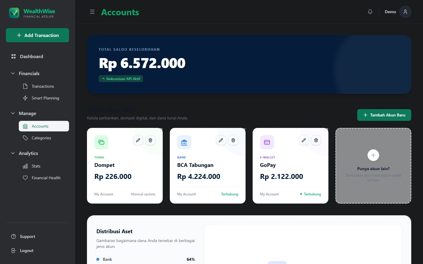 Accounts page with the total balance and cards for a cash, a bank and an e-wallet account, plus a chart of how assets are distributed.